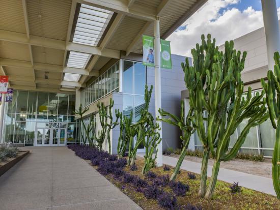 Entrance to the Coyote Center Building, home of Student Enrollment Services.